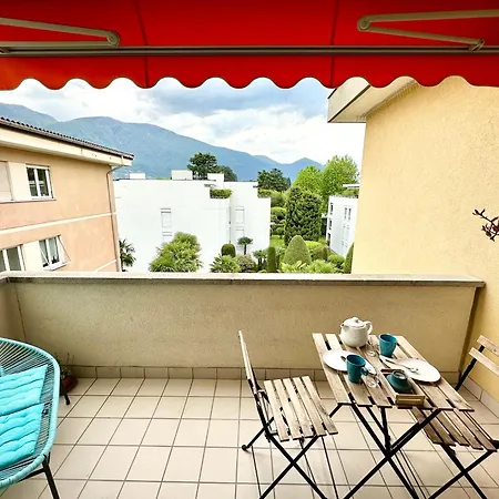 Spacious For Families And Small Groups! アパート