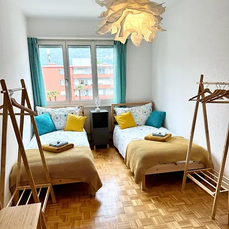 Spacious For Families And Small Groups! アパート *